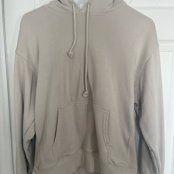 Aritzia TNA Airy Oversized Hoodie! - Picture 2 of 3
